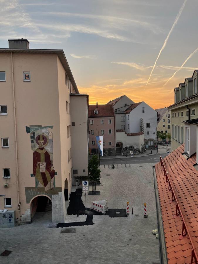 Liboria: Stylische Altstadtwohnung Regensburg Eksteriør billede